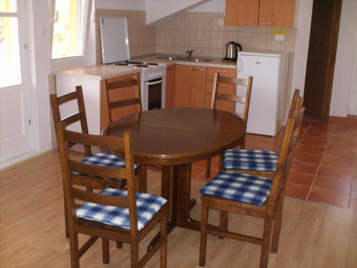 Apartment Luna Molunat Esterno foto