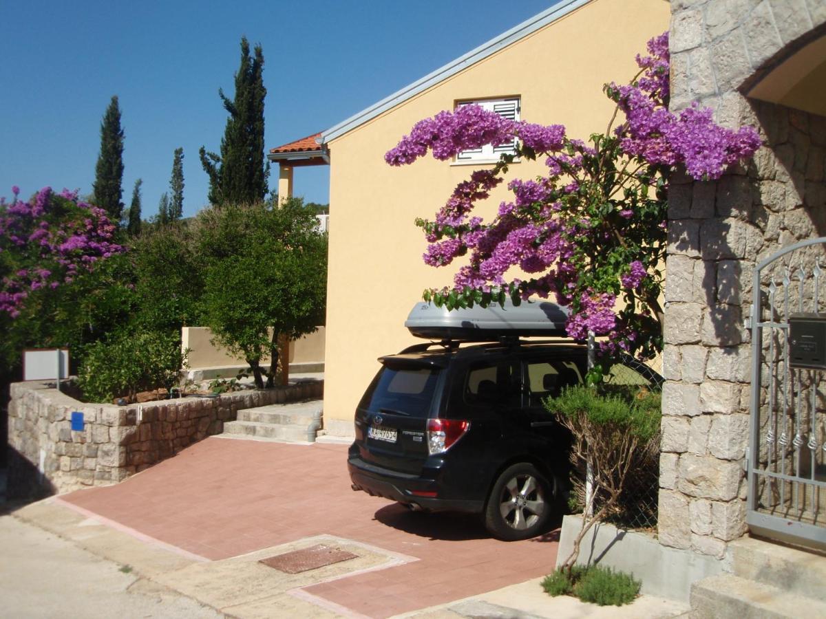 Apartment Luna Molunat Esterno foto